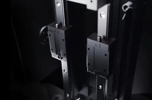 Továbbfejlesztett Z tengelyes mozgásrendszer